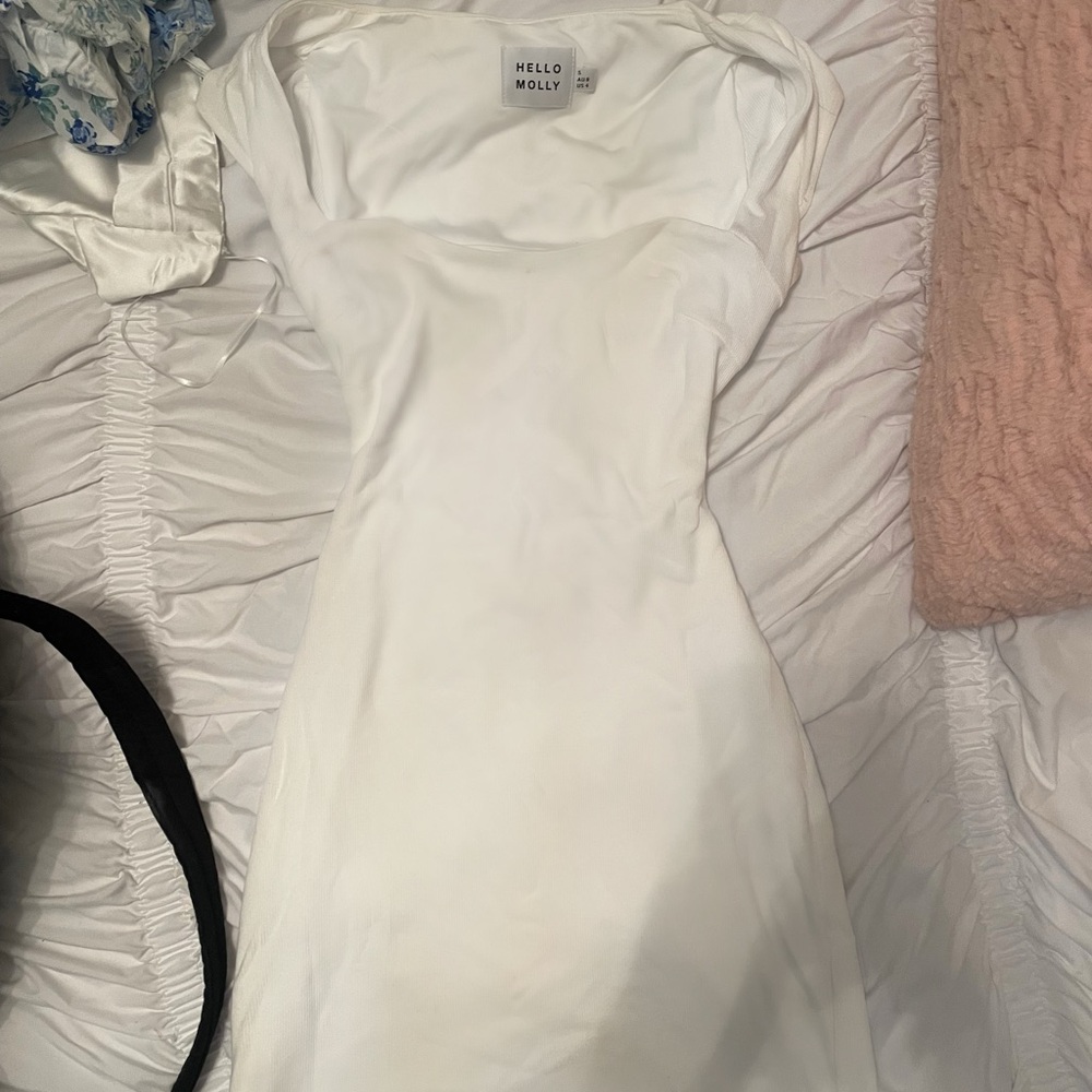 Hello Molly White Dress Sweetheart Neckline